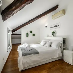  Apartment Buenos Aires' Nest - 10 Minutes From Duomo With Terrace